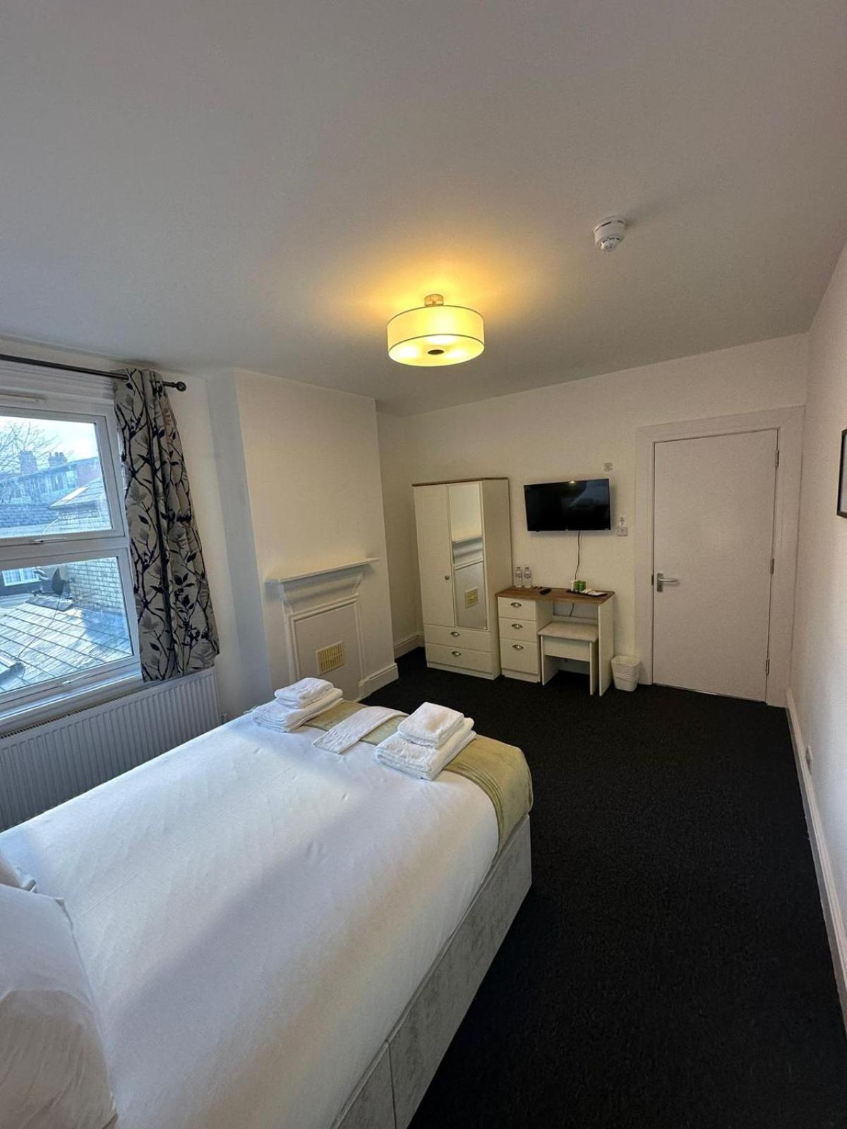Cambridge Central Rooms - Tas Accommodations מראה חיצוני תמונה