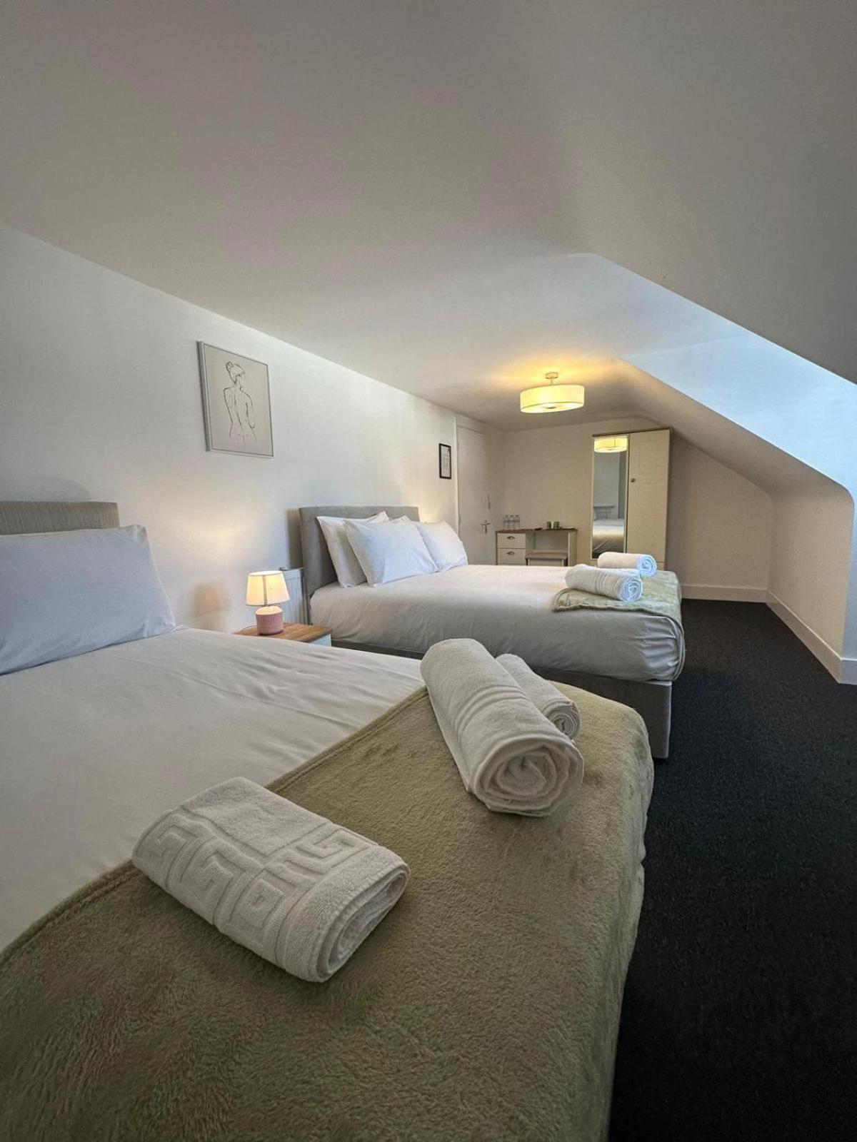 Cambridge Central Rooms - Tas Accommodations מראה חיצוני תמונה