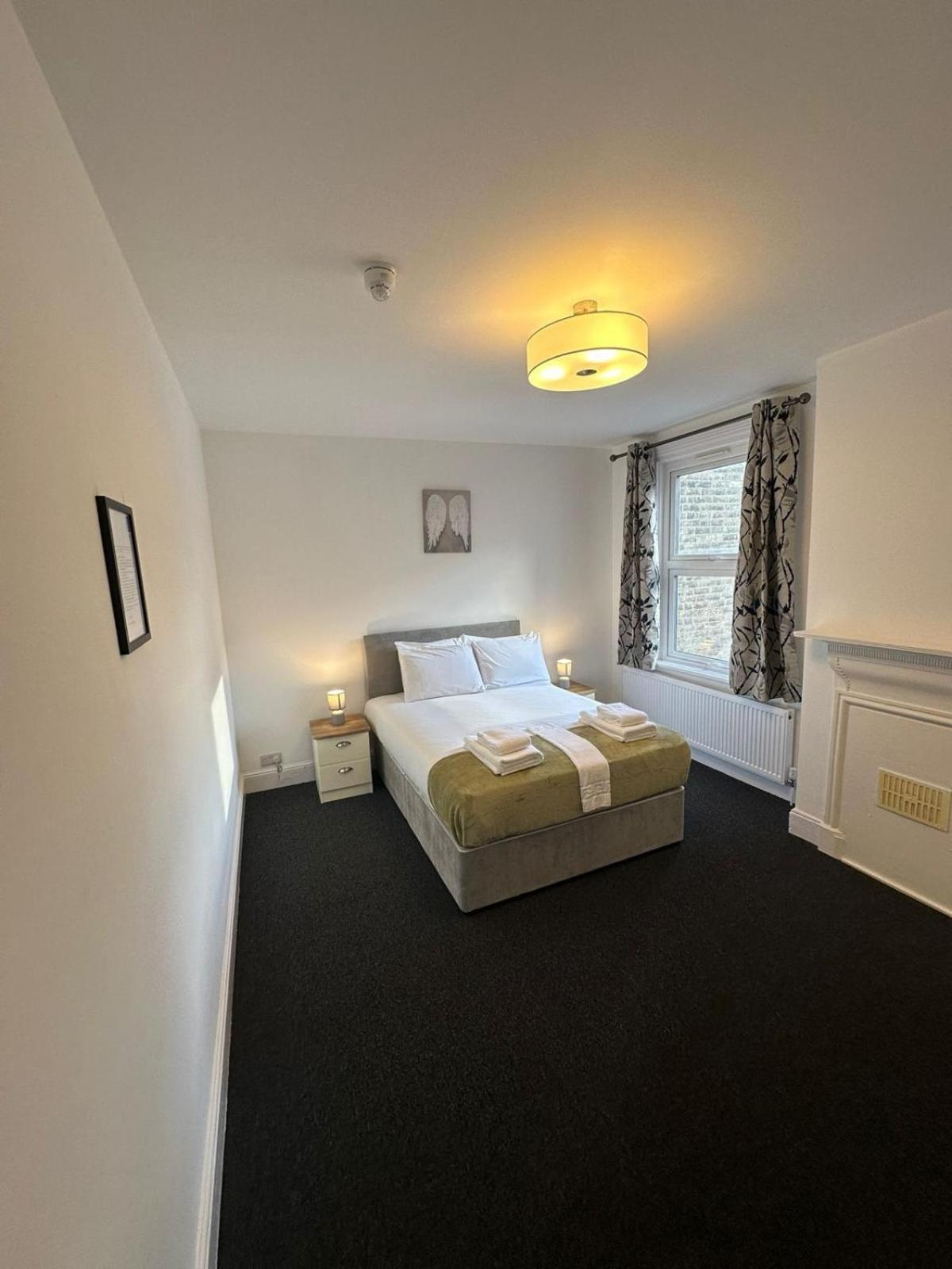 Cambridge Central Rooms - Tas Accommodations מראה חיצוני תמונה