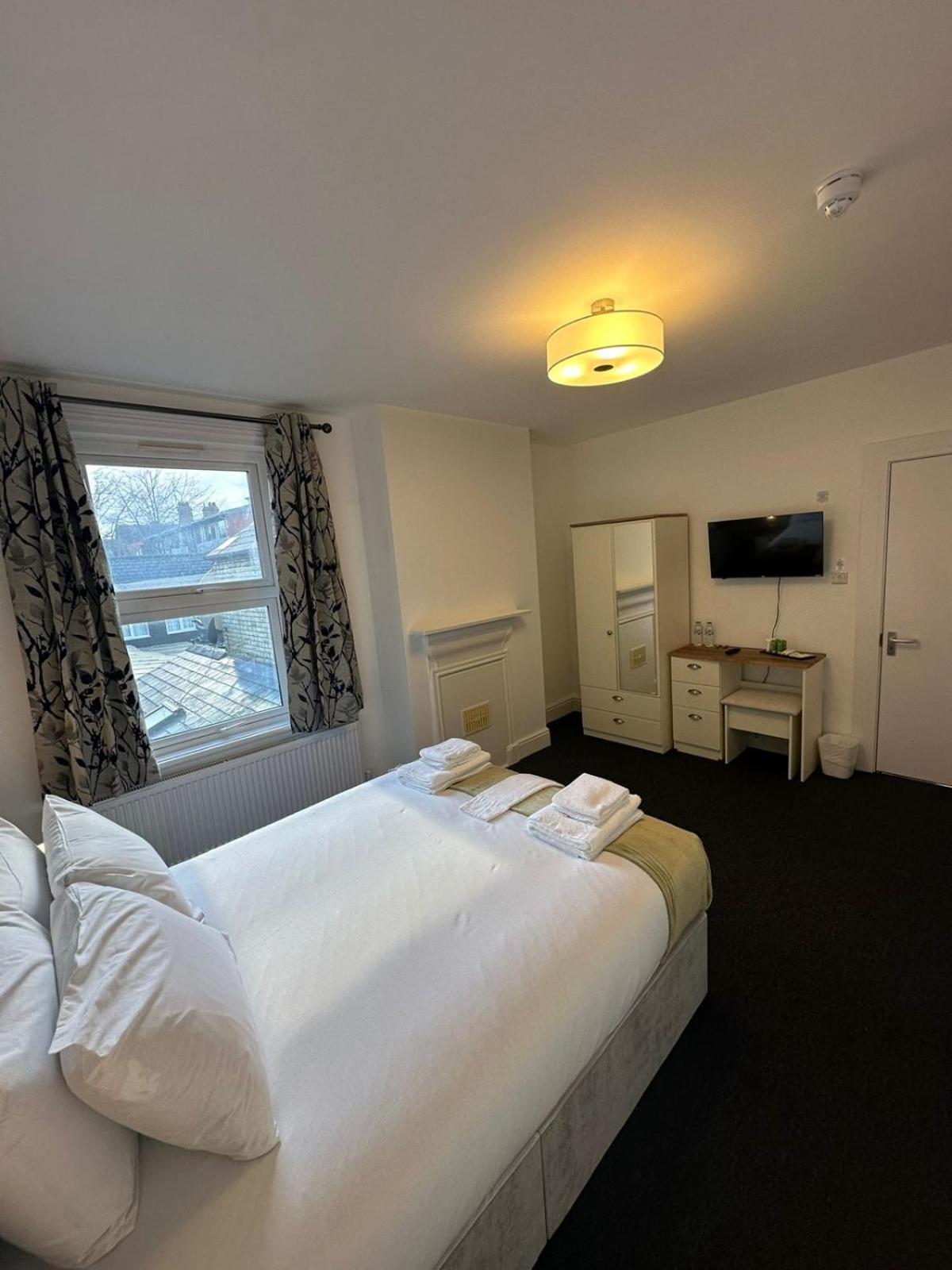Cambridge Central Rooms - Tas Accommodations מראה חיצוני תמונה