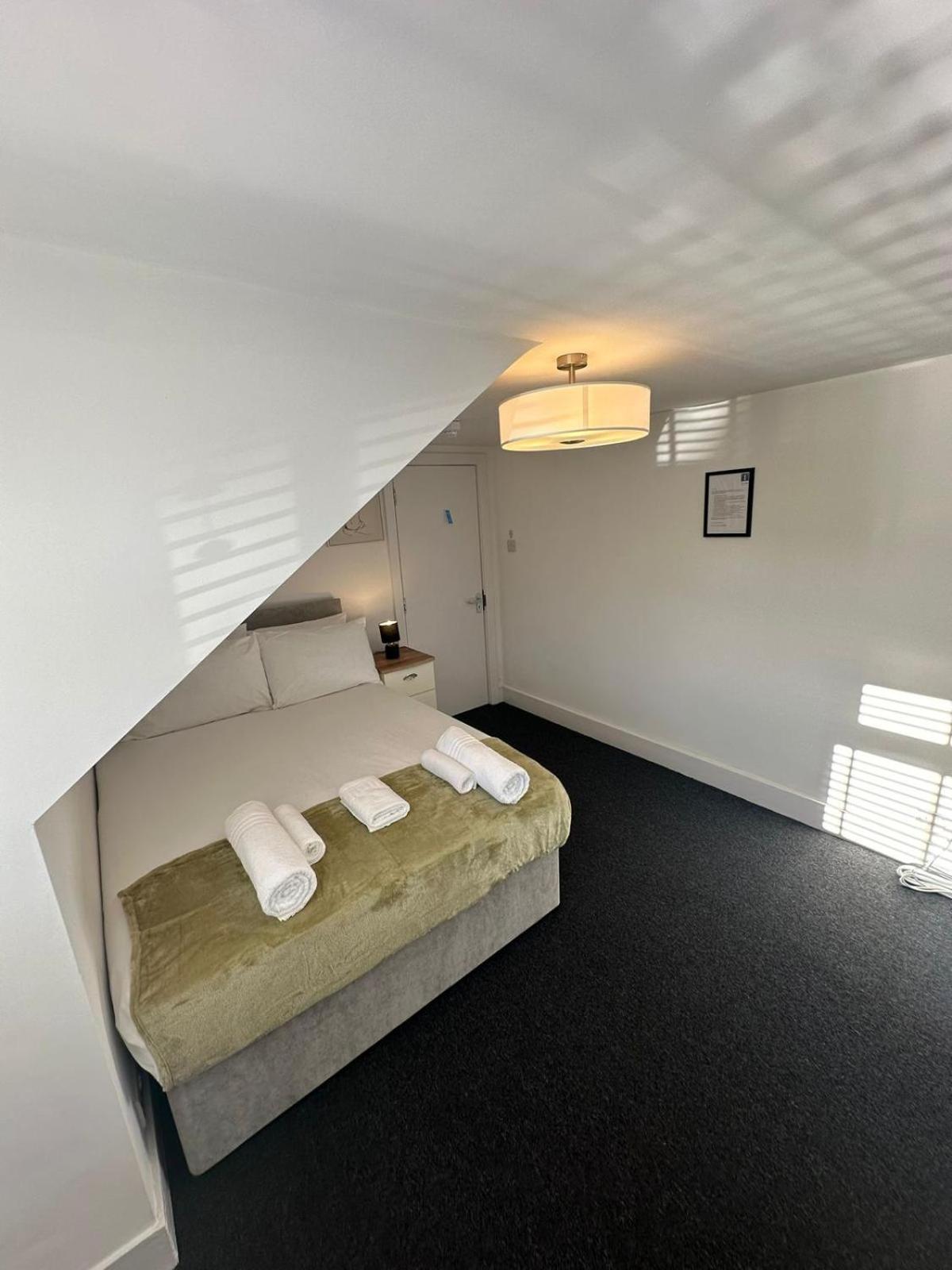 Cambridge Central Rooms - Tas Accommodations מראה חיצוני תמונה