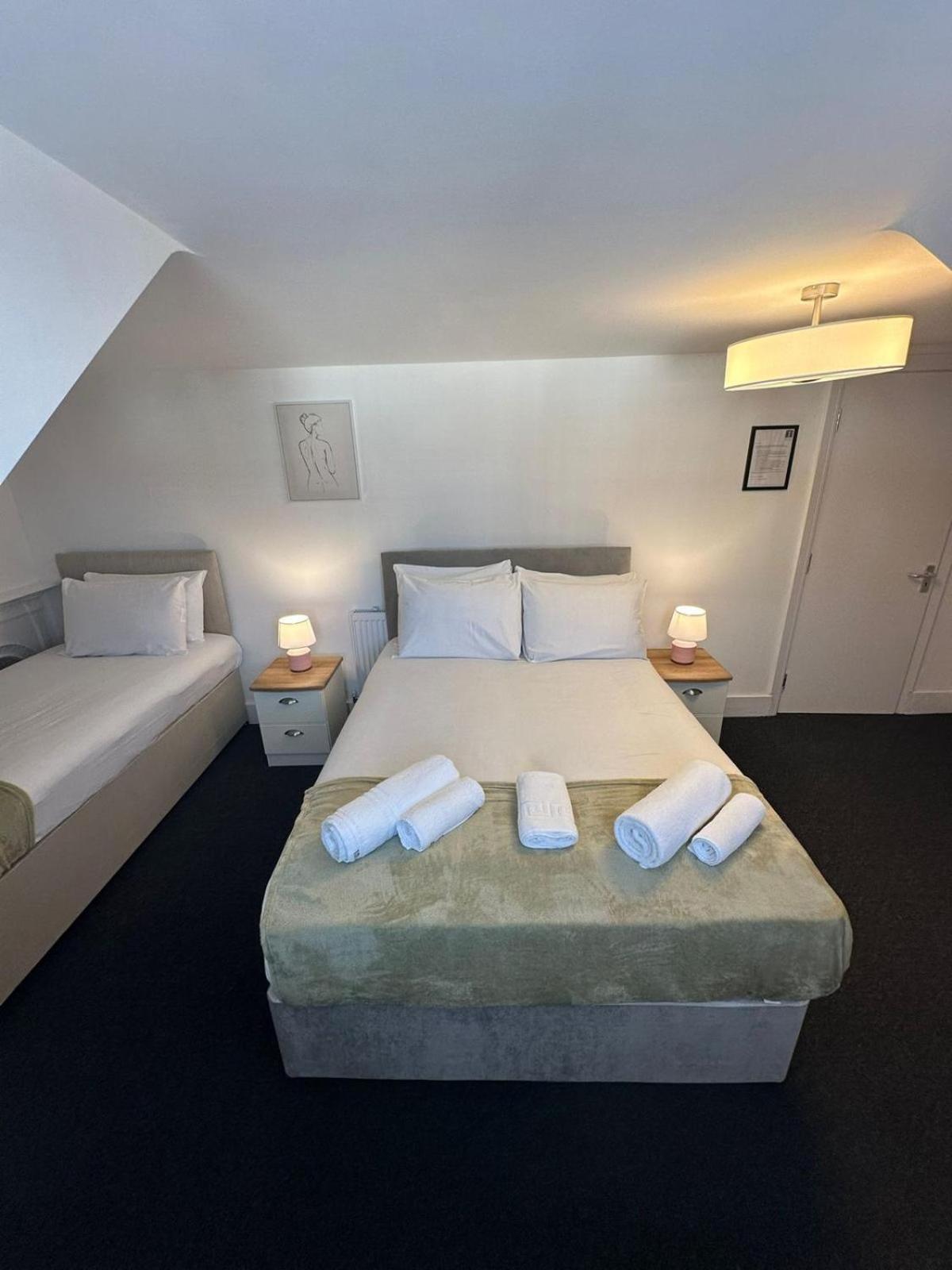 Cambridge Central Rooms - Tas Accommodations מראה חיצוני תמונה